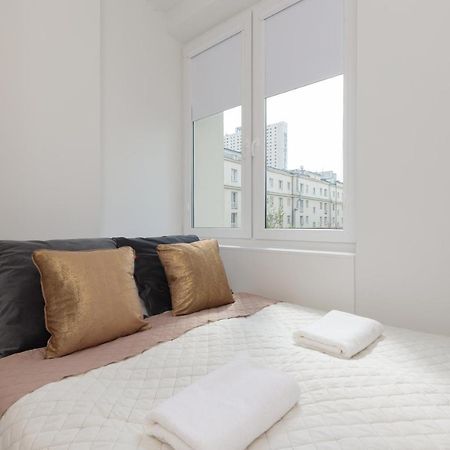 Fashionable City Center Apartment By Noclegi Renters Varsovie Extérieur photo
